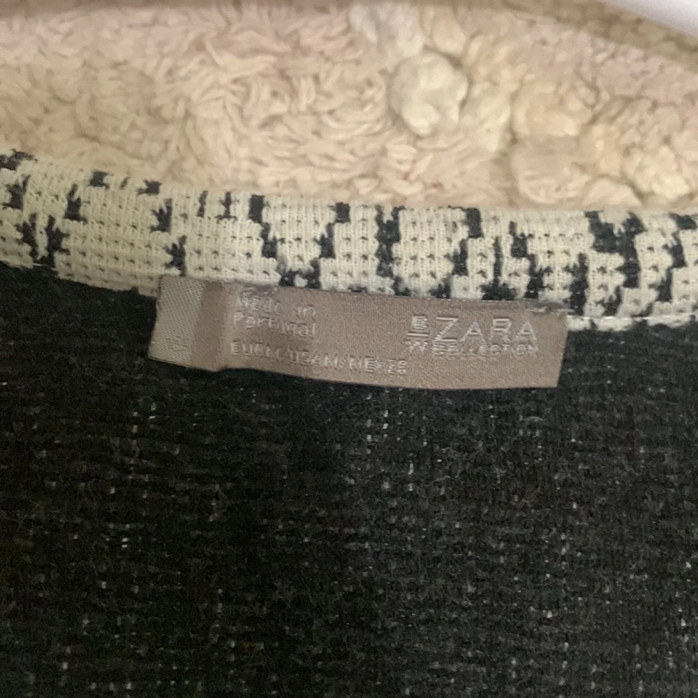sweater - Picture 2 of 5